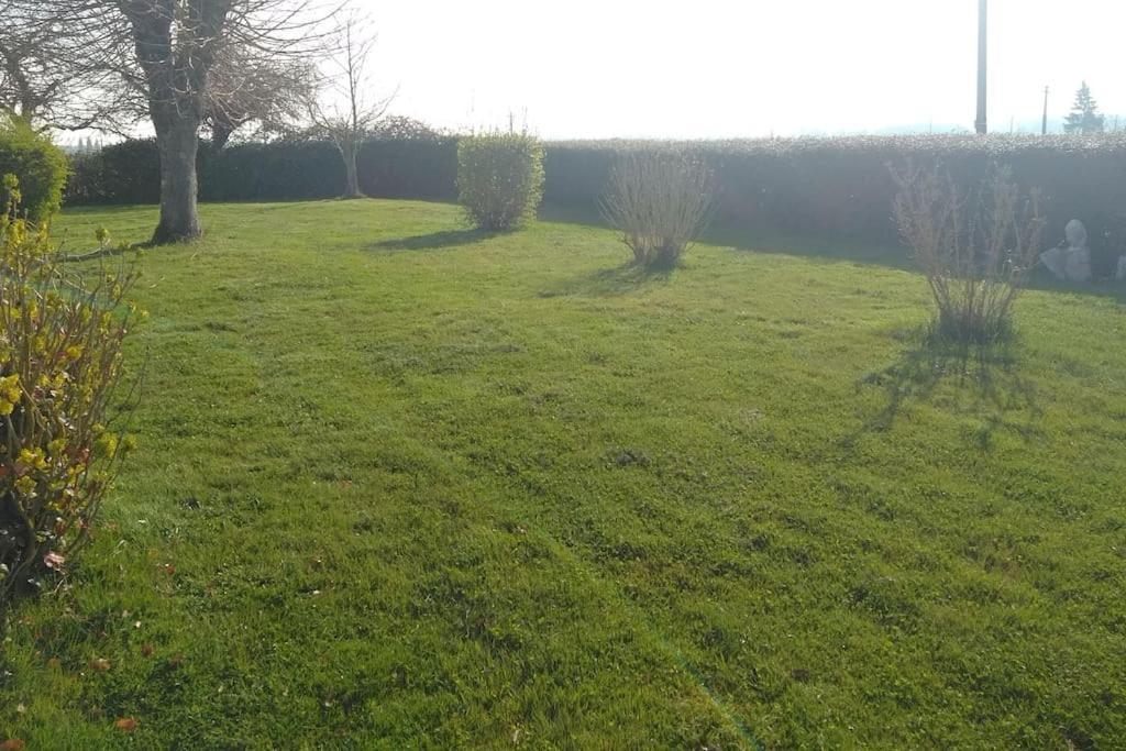 Champignelles Grande Maison De Plain Pied Avec Jardin Arbore. מראה חיצוני תמונה