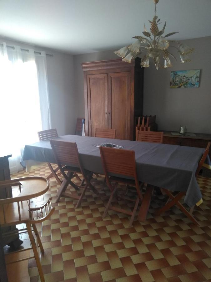 Champignelles Grande Maison De Plain Pied Avec Jardin Arbore. מראה חיצוני תמונה