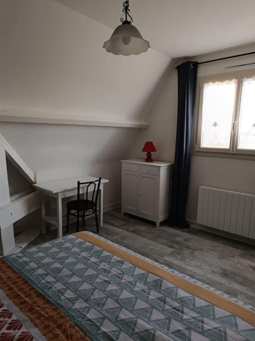 Champignelles Grande Maison De Plain Pied Avec Jardin Arbore. מראה חיצוני תמונה